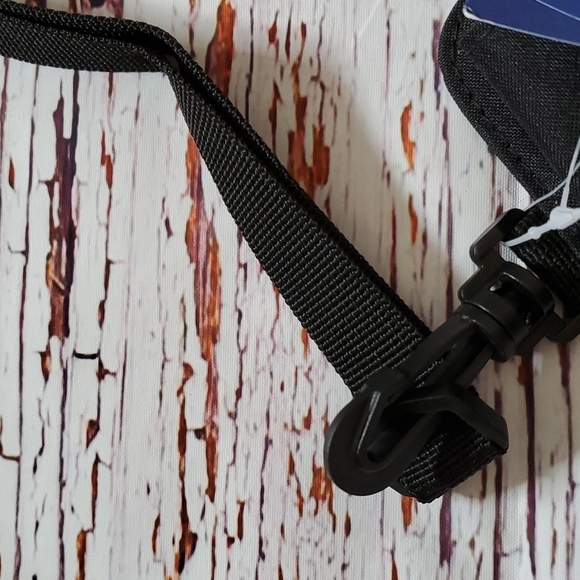 🆕️ CHAMPION CROSSBODY BAG - Picture 4 of 7